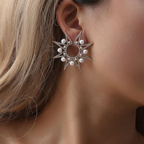 SHUANGR 1 Pcs Punk Earrings For Women Imitation Pearls Star Shape Stud Earrings Simple Style Party Jewelry Christmas Gift