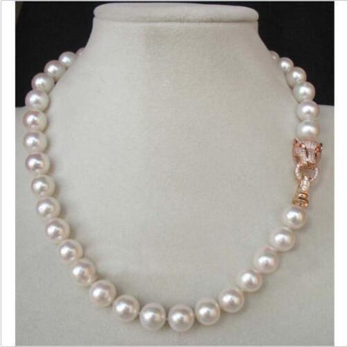 Beautiful Genuine white akoya pearl necklace 10-11mm 18"