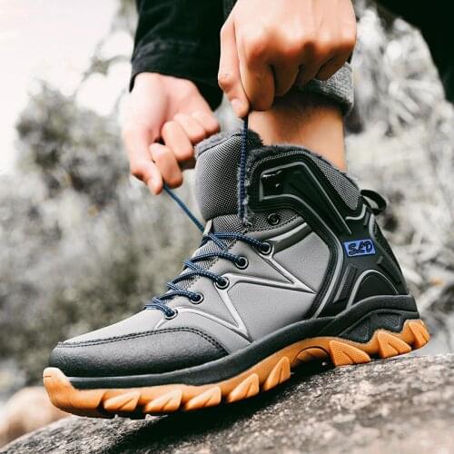 2021 High Quality Men Winter Boots Outdoor Shoes Plush Fur Man Leather Boots Non-slip Mens Hiking Boots botas montaña hombre