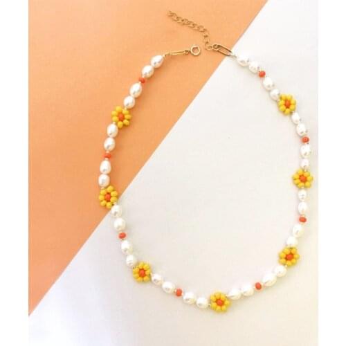 2021 Trendy Irregular Freshwater Pearl Necklace Handmade Flower Beads Choker Halloween Thanksgiving Gift for Friends Boho Charm
