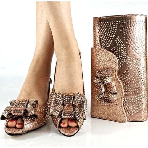 2021 Nigerian New Arrival Italian Design Champange Color Speical Narrow Band and Cross-tied Style Party Women Shoes and Bag Set