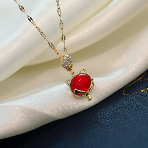 Vintage Style Korean Fashion Red Fox Head Pendant Necklace For Women Elegant Lip Chain Stainless Steel Clavicle Chain Jewelry