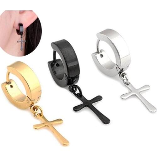 Isayoe Stud Earrings