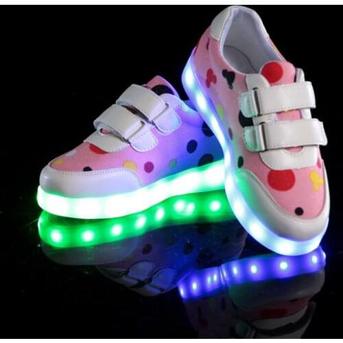 2020 Luminous Sneakers Led Light Up Toddler Shoes For Kids Girls Boys Spring Autumn Children Shoes Usb Recharge Sports Shoes New