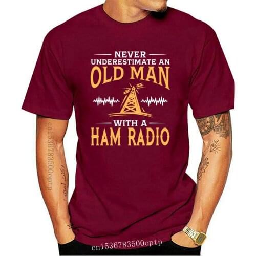 New 100% Cotton Tees Never Underestimate An Old Man With A Ham Radio Tee Shirt Man Round Neck T Shirt Guys Punk Designer Streetw