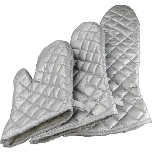 Supple Aprons And Potholders