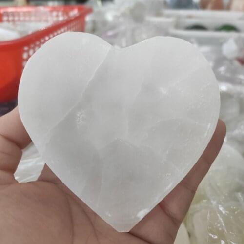 1pcsCute Love Heart Shape Natural Selenite Stone Bowl Crystal Stone Plate Vinegar Seasoning Dish Sauce Salt Snack Kitchen Orname