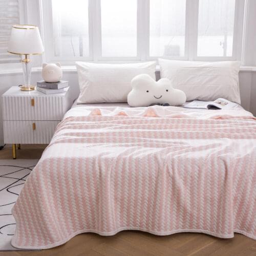 Super Soft Knitted Skin-Friendly Fabric Jacquard Summer Quilt and Blanket at Home and Travel for Children and Family