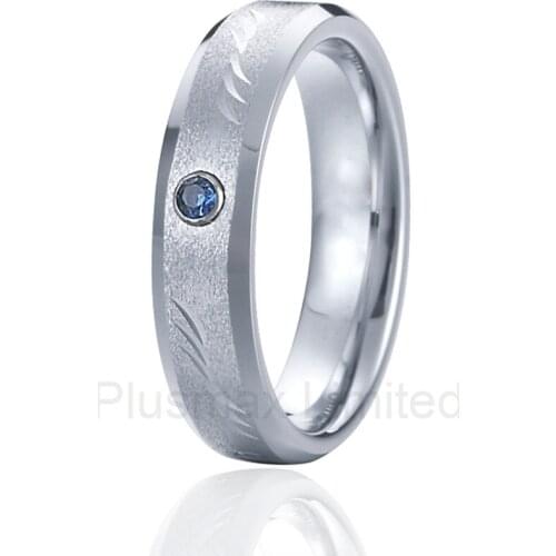 High quality Titanium jewelry superb value and service engrave pattern men wedding rings with blue stone