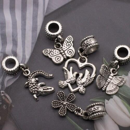 10pcs/pack Vintage accessories handmade diy butterfly lizard white dove bracelet necklace pendant jewelry ladies as a gift