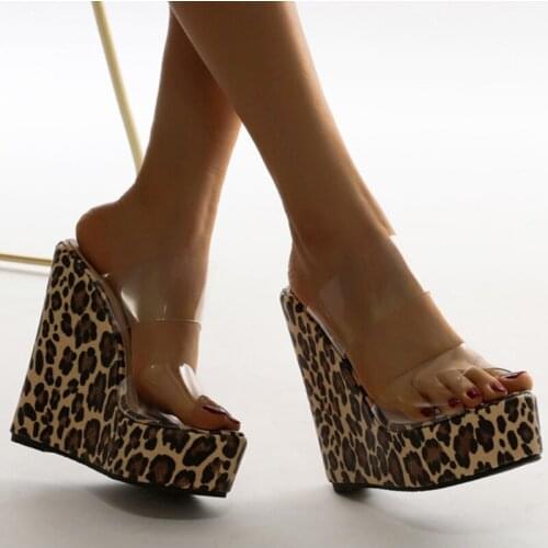 PRETO BRANCO Summer Fashion Shoes Slope With Shallow Mouth Water Platform Transparent Women Sandals Sexy Leopard Slippers CWF