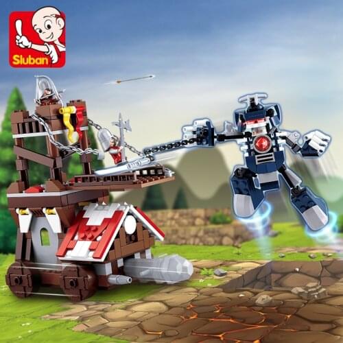 334PCS Sluban Suitable Over 6 Years Old Knights And War Series Siege Chariot Building Blocks3Dolls Toys For Children Boy‘s Gifts