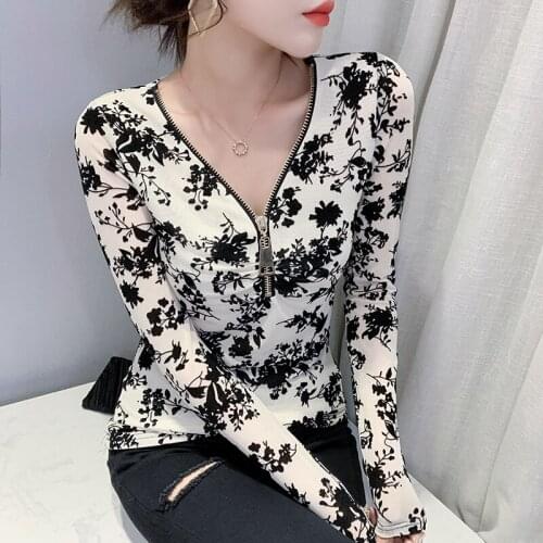 Eleger Women's T-shirts With Print