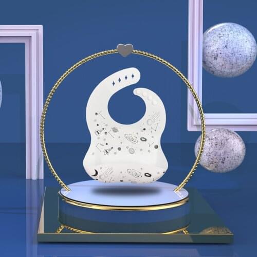 New Silicone Star Letter Baby Bibs Waterproof Baby Feedings Adjustable Girls Boys Kids Children Bibs