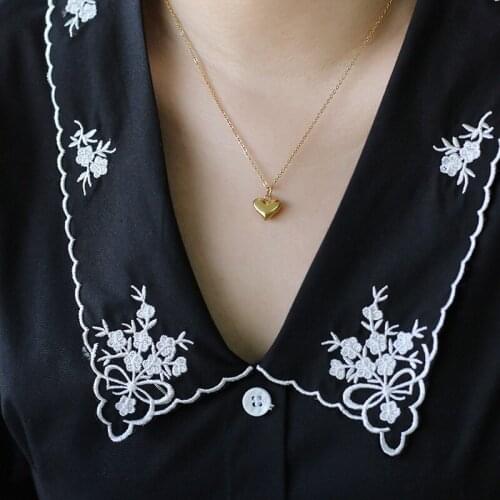 INS wind Korea small love solid retro heart gold necklace clavicle chain titanium steel plating 18K gold color