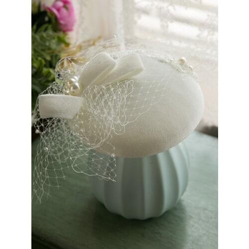 2020 Ladies Party White Fascinator Hat Hairpin Pearl Bow Fedoras Headwear Derby Cocktail Tea Horse Race Fancy Show Headpieces