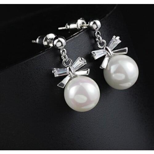 LADYCHIC 2020 New Fashion Pearl Drop Earrings Elegant Beauty Silver Color Bowknot Earrings Women Wedding Jewelry Gifts LE1435