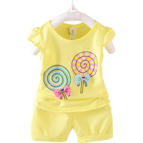 2017 summer new children clothing set 100% cotton Lotus sleeves + shorts 1-5 years girls clothing sets baby Baby suits