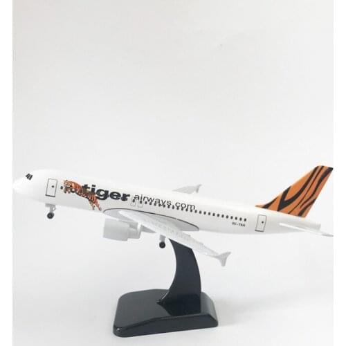 20cm Singapore Tiger A320 Aircraft Alloy Model Airbus 320 With Landing Gear Diecast Aircraft Toys Airplane Airliner Kid Gifts