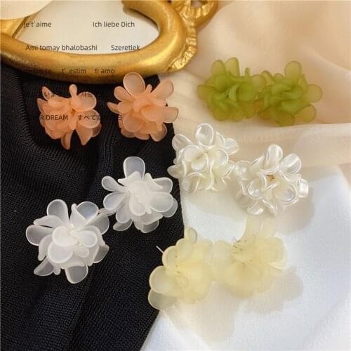 2020 New Fashion Resin Flower Stud Earrings Vintage Cute Romantic Korea Style Stud Earrings for Women Girls Jewelry
