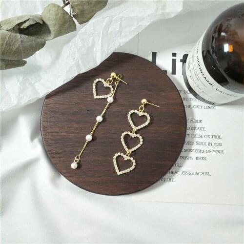 Korean Hollow Heart Shaped Pearl Tassel Asymmetric Drop Earrings Fashion Sweet Pendent Earrings for Women Girls Ear Jewelry Gift