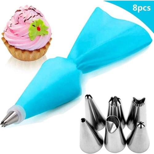 New 8Pcs/Set Silicone Pastry Bag Tips Kitchen Cake Icing Piping Cream Cake Decorating Tools Reusable Pastry Bags+ 6 Nozzle Set
