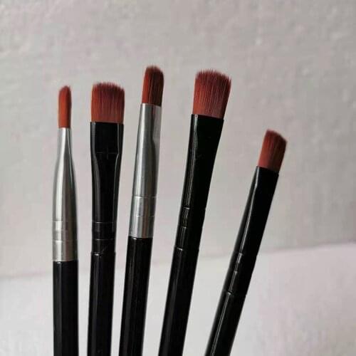 New Single Makeup Brush Eyeshadow Brush for Beginners Small Light and Portable Easy To Use Beauty and Makeup Tools