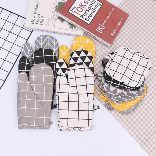 1 Piece Cute Non-slip Yellow Gray Cotton Fashion Nordic Kitchen Cooking microwave gloves baking BBQ potholders Oven mitts