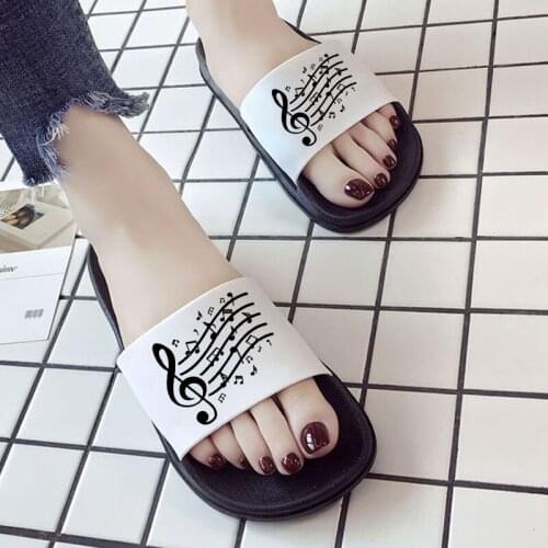 2021 Shoes for Woman Note Pattern Summer Open Toe Flip Flops Bathroom Indoor Outdoor Slippers Non-slip Slides chaussure femme