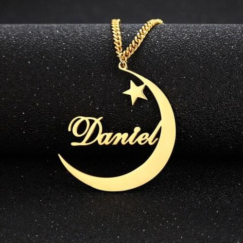 Custom Name Necklace Personalized Crescent Moon And Star Nameplate Necklace Stainless Steel Romantic Gift Bijoux Femme