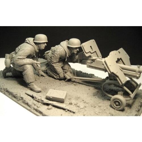1/16 Resin Figure Building Kit Soldiers with artillery (no base)