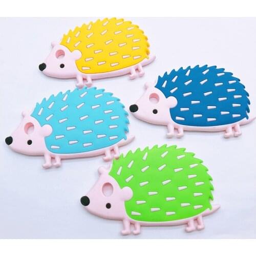Baby Silicone Teethers BPA Free Toddler Teething Toys Animal Hedgehog Baby Teething Ring Silicone Beads Chewing Necklace Pendant