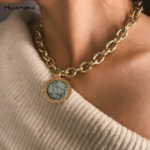 HUANZHI 2019 New Retro Geometric Stone Pattern Thick Chain Gold Metal Necklaces for Women Girls Party Vintage Fashion Jewelry