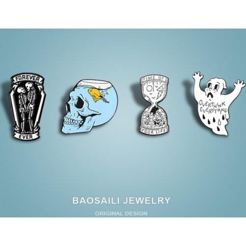 Creative Accessories Skull Fish Skull Hug Skull With Cat Personality Alloy Brooch Hat Badge Enamel Label Pins