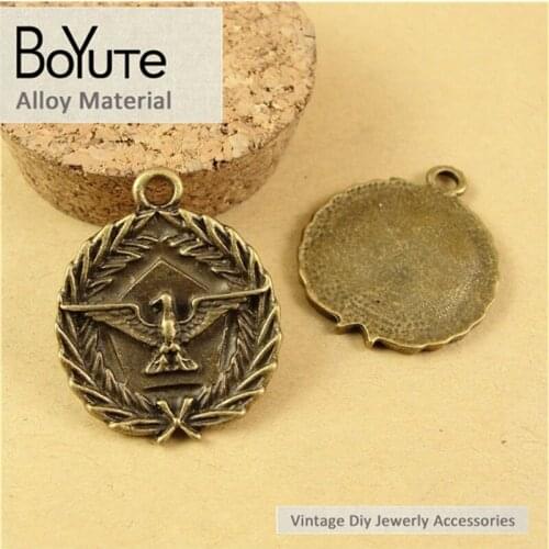 BoYuTe (40 Pieces/Lot) 26MM Antique Bronze Plated Zinc Alloy Eagle Hawk Plated Pendant Diy Charms for Jewelry Making Findings