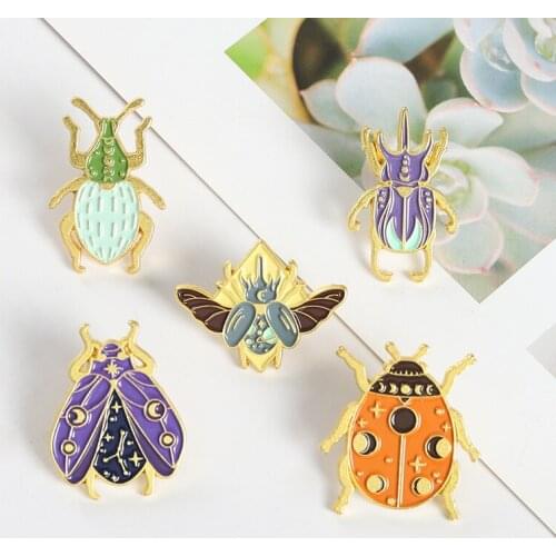Insect Enamel Pin Bugs Badges Colorful Animal Alloy Metal Brooch Bag Hat Backpack Accessories Men Women Jewelry Gifts Wholesale