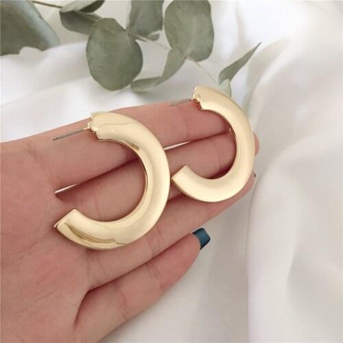 Bohemia Vintage Half Circle Shape Smooth or Hammered Stud Earrings For Women Girl Casual Chic Unique Modern Jewelry Accessory