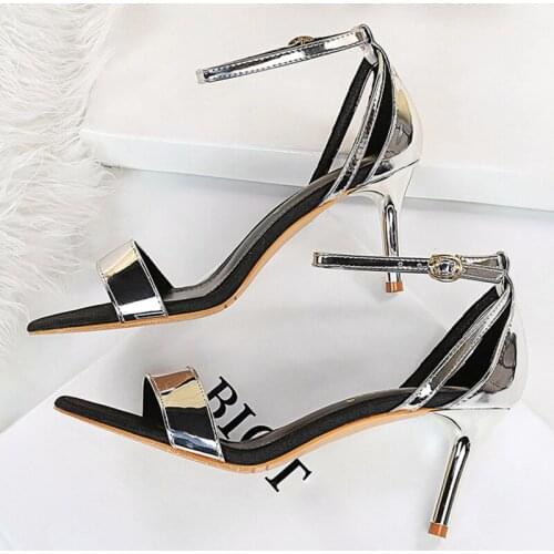 New Summer Elegant Women 7cm Thin High Heels Sandals Designer Silver Shiny Low Heels Prom Sandals Lady Wedding Bridal Shoes