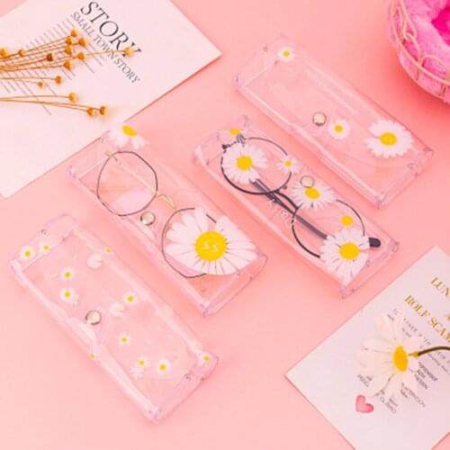 2021 New Cartoon Cute Travel Women Transparent Pvc Eye Glasses Box Protection Carry Box Eyewear Accessoires 1pc Random
