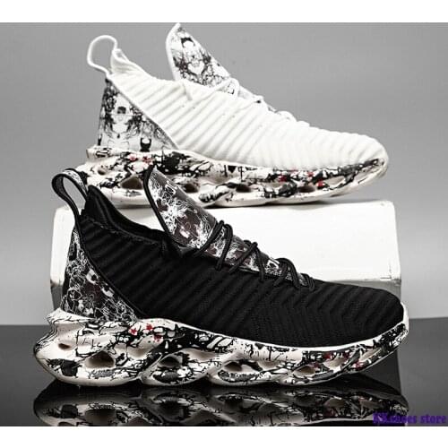 Men Casual Sneakers Outdoor Solf Man Fashion Sneakers Wear-resistant Zapatillas Hombre Spring Men Trend Shoes Graffiti