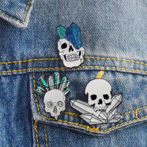 Punk Series Crystal Skull Badge Clothes Jeans Bags Lapel Pin Halloween Jewelry Brooch Jewelry Gifts To Fans Friends Wholesale