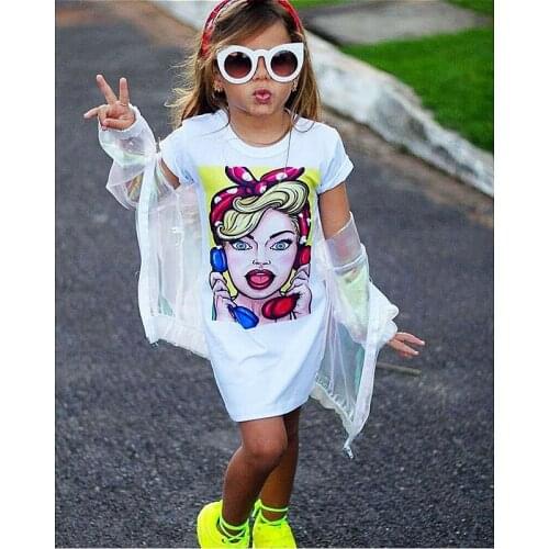 One opening Sets Of Clothes For Girls