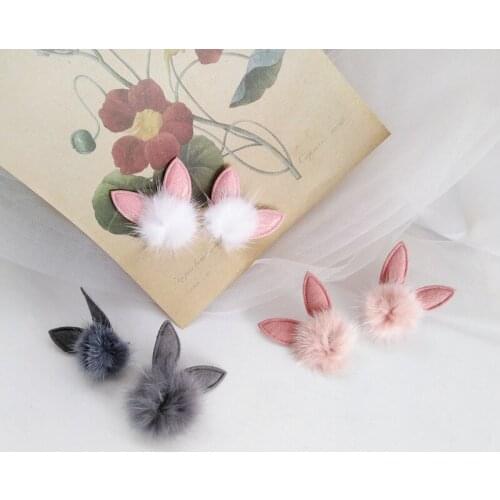 FLOWER STREAM Stud Earrings