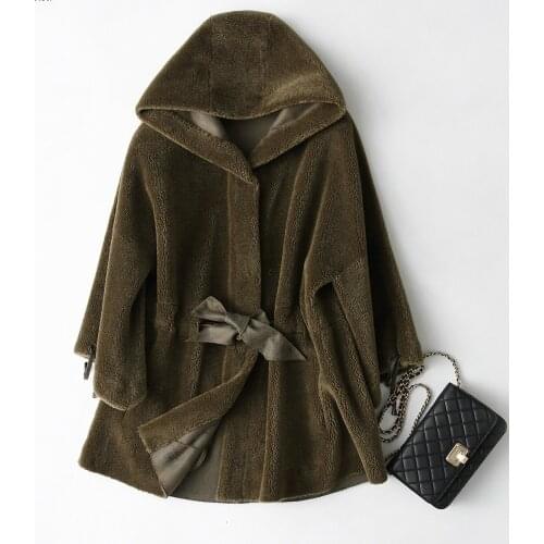 Real New 2020 Wool Coat Hooded Women Sheep Shearling Fur Coats With Belt Suede Leather Liner Winter Jacket 68283 WYQ1491 s