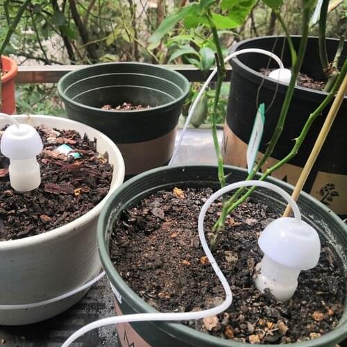 2/4/8DIY Automatic Watering System Moving Plant Potted Waterer Bottles Water Drip Watering Device Plant Flower Irrigation System