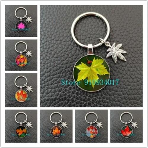Various new round glass cabochon maple leaf pattern glass keychains, autumn gifts, jewelry making pendant gifts