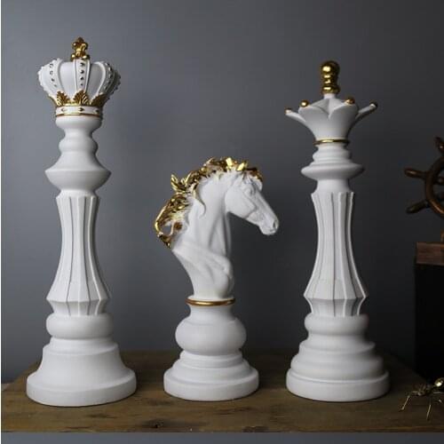 1 PC Resin Chess Pieces Board Games Accessories International Chess Figurines Retro Home Decor Simple Modern Chessmen Ornaments