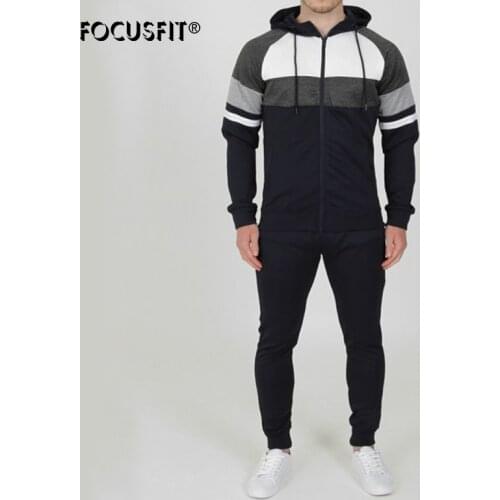 FOCUSFIT Men's T-shirts With A Hood