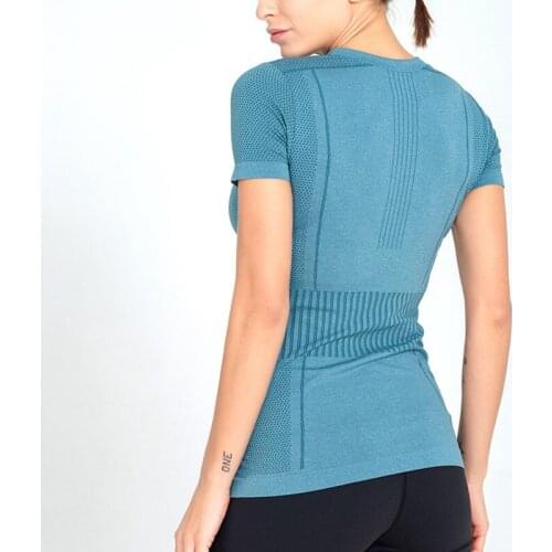 Women Short Sleeve Running Shirts Seamless Yoga T-shirts Striped Sports Shirts Quick Dry Fitness Gym Crop Tops Sport Wear