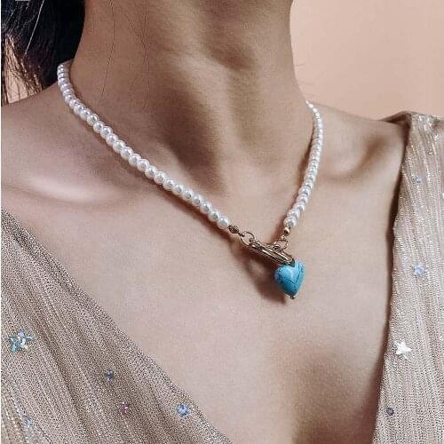 Fashion Green Stone Heart Jewelry Pendant Necklace for Women Bohemia Love Necklace for Wife Mom Girlfriend Birthday Gift for Her